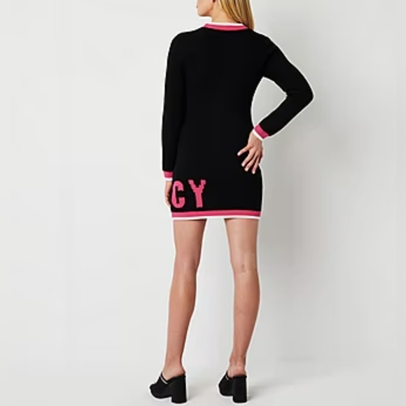 JUICY BY JUICY COUTURE PLUS LONG SLEEVE BODY CON SWEATER DRESS, 1X - Picture 2 of 2